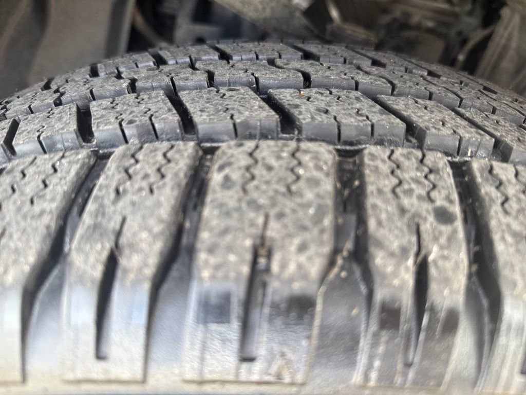 Used 2018 Nissan Armada SL w/ Premium Package image 31