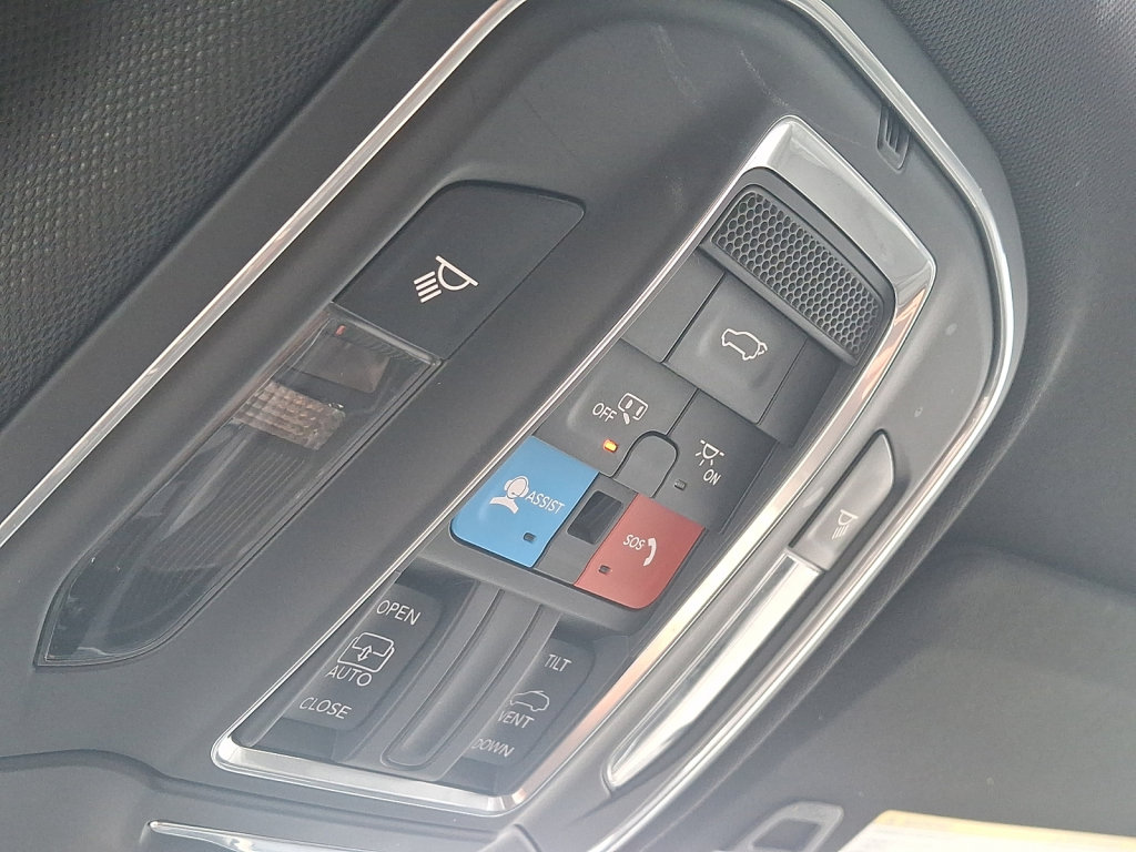 Used 2023 Jeep Grand Cherokee L Laredo AWD/4WD image 36