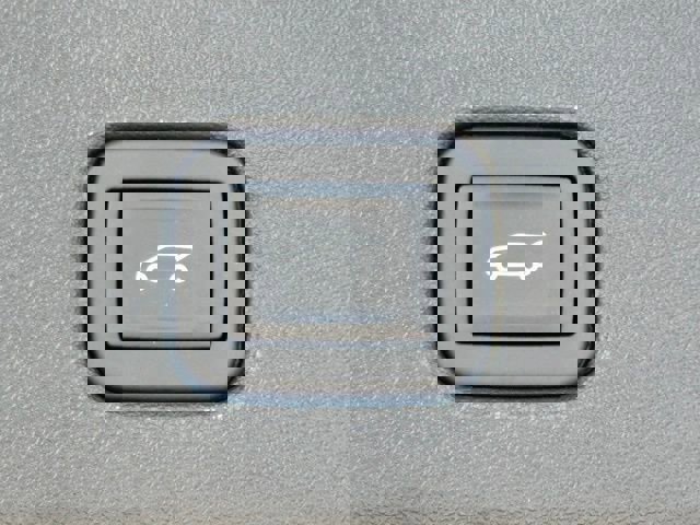 New 2025 Cadillac Optiq Sport 1 w/ LPO, ONYX Package image 36