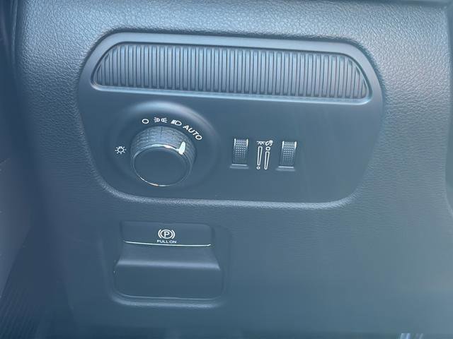 New 2026 Jeep Grand Wagoneer Summit image 34