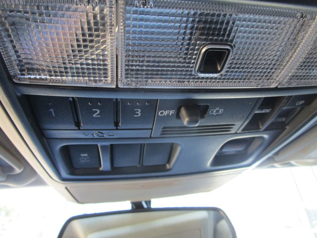 Used 2016 Toyota 4Runner Limited image 37