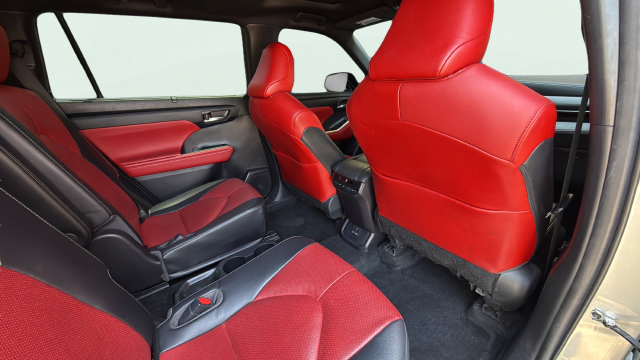 Used 2023 Toyota Highlander XSE AWD/4WD image 26