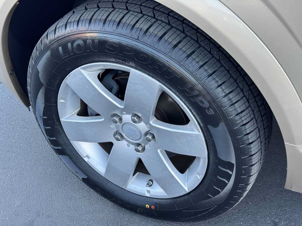 Used 2008 Saturn Vue XR w/ Convenience Package FWD image 23