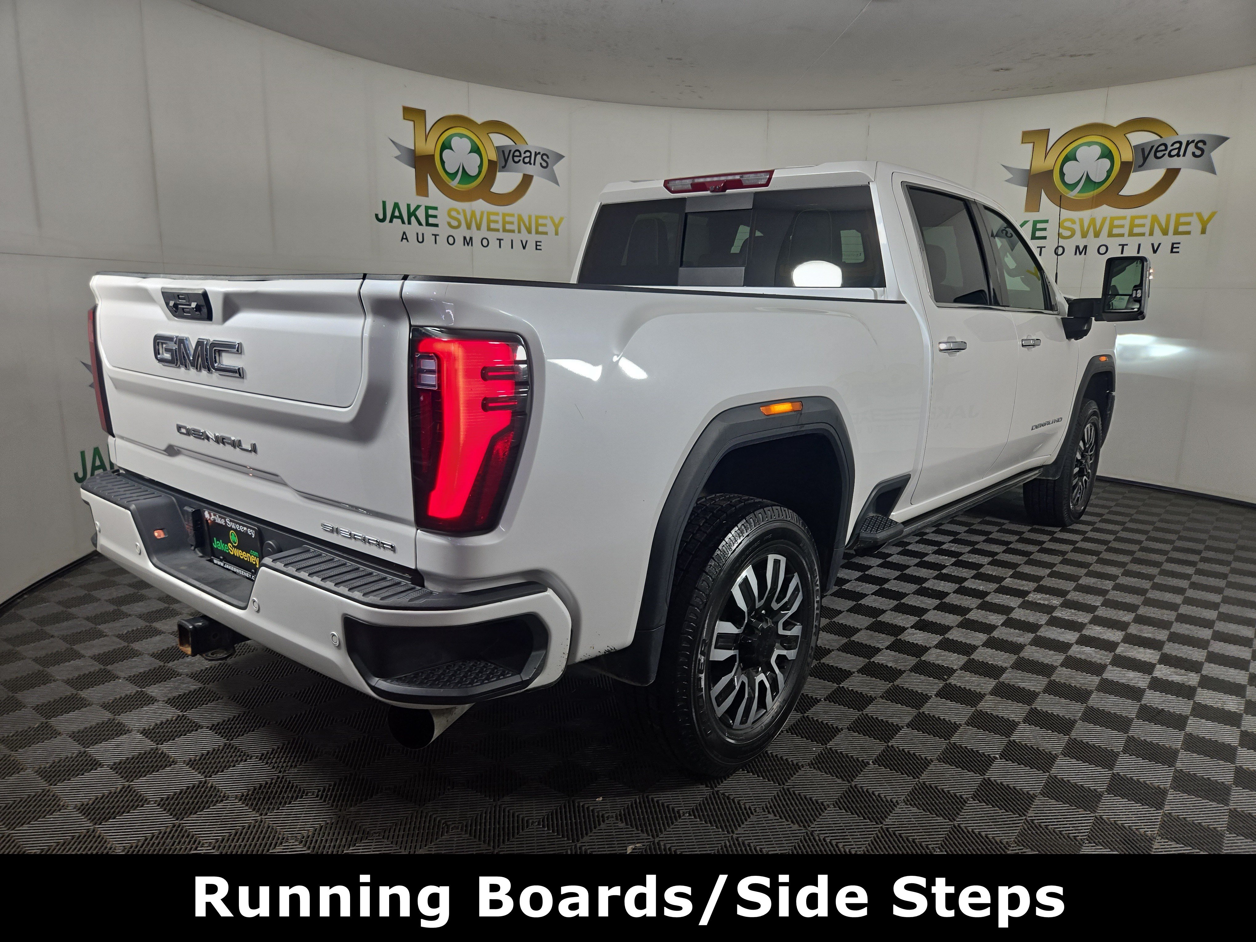 Certified 2024 GMC Sierra 2500 Denali Ultimate AWD/4WD image 9