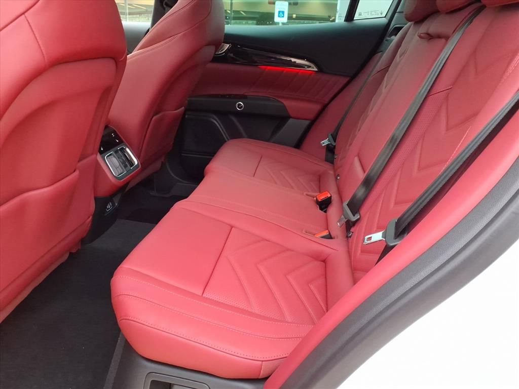 New 2026 Maserati Grecale Modena image 10