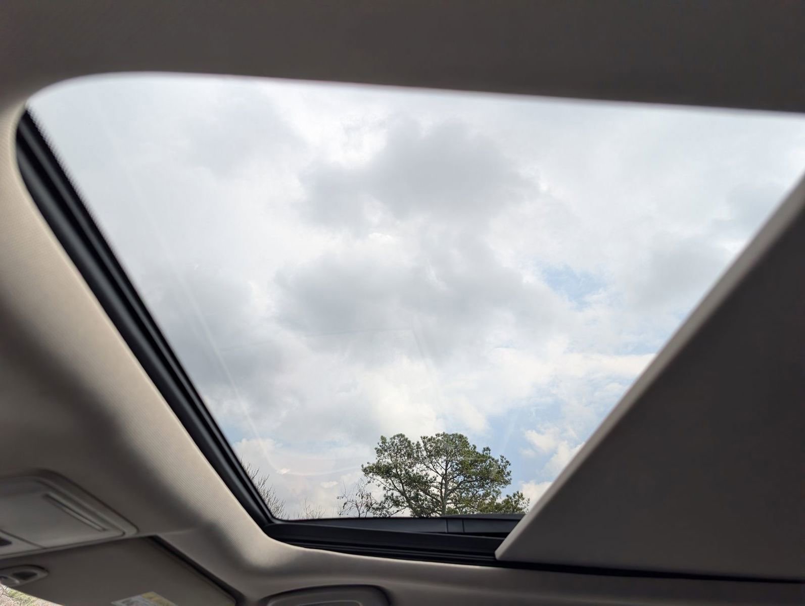 Used 2025 Honda Pilot Elite image 29