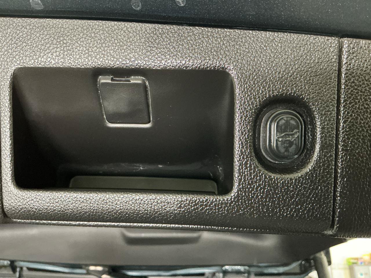Used 2019 Chevrolet Tahoe Premier AWD/4WD image 52