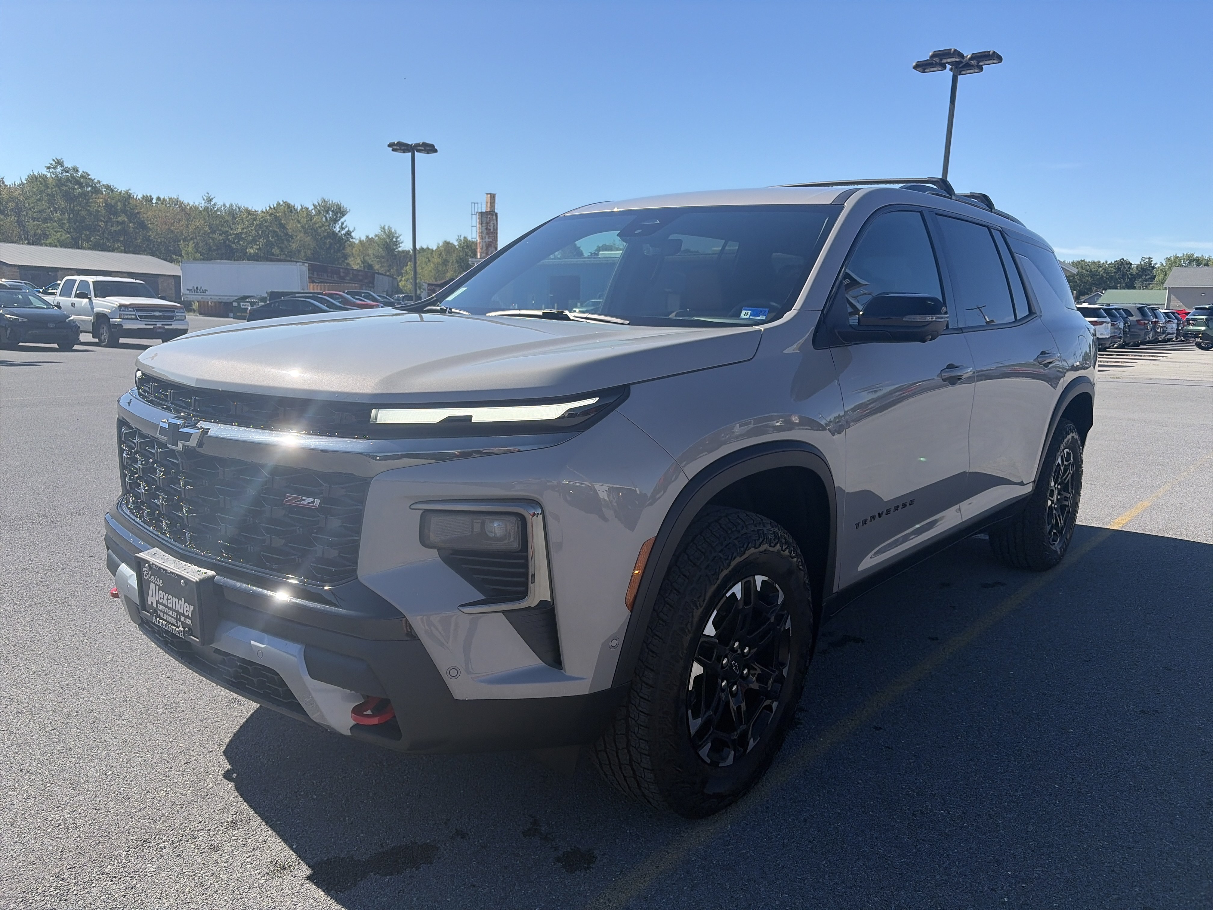 New 2027 Chevrolet Traverse Z71 w/ Enhanced Driving Package AWD/4WD video 2