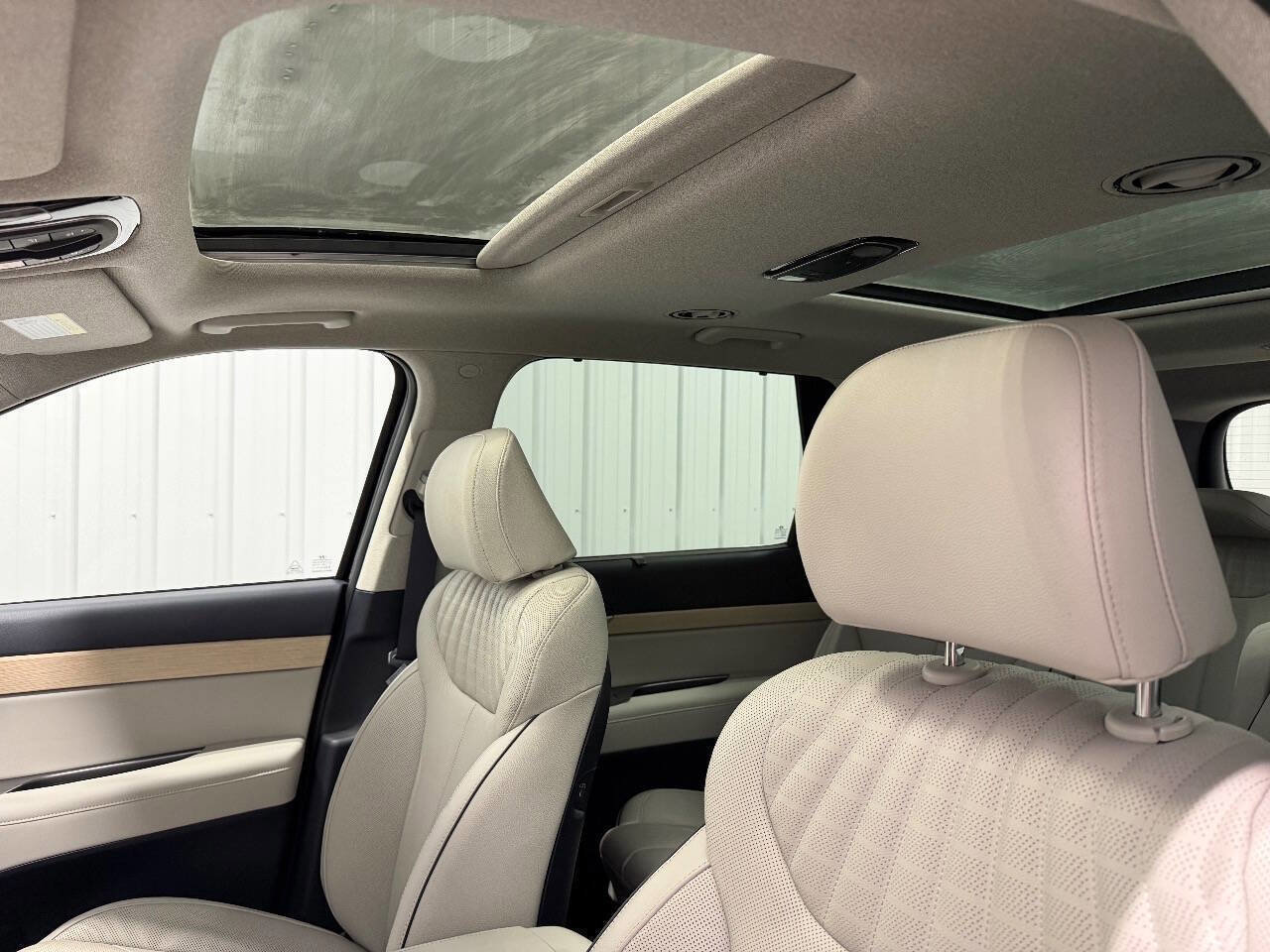 Used 2025 Hyundai Palisade Limited image 4