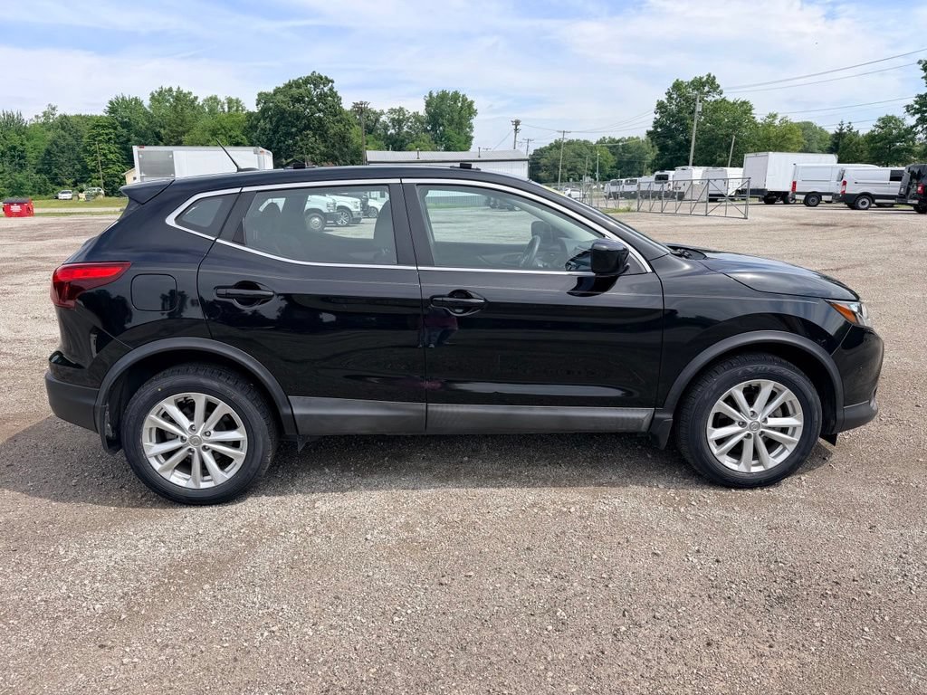 Used 2017 Nissan Rogue Sport S w/ S Appearance Package FWD image 8