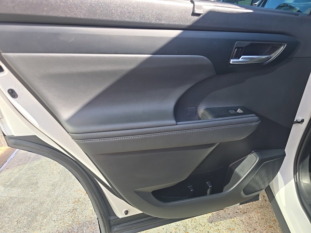 Used 2021 Toyota Highlander XSE image 43