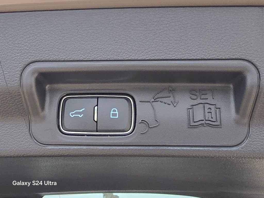 New 2026 Ford Explorer ST-Line image 34