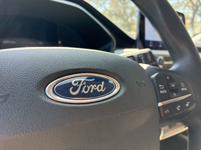 Used 2021 Ford Escape SE image 28
