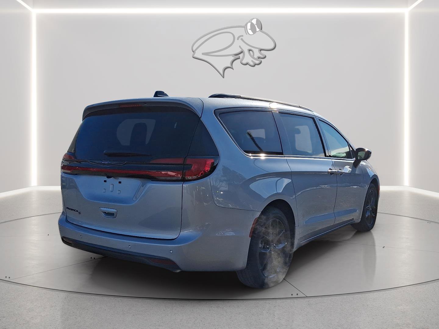 New 2026 Chrysler Pacifica Select w/ S Appearance Package image 3