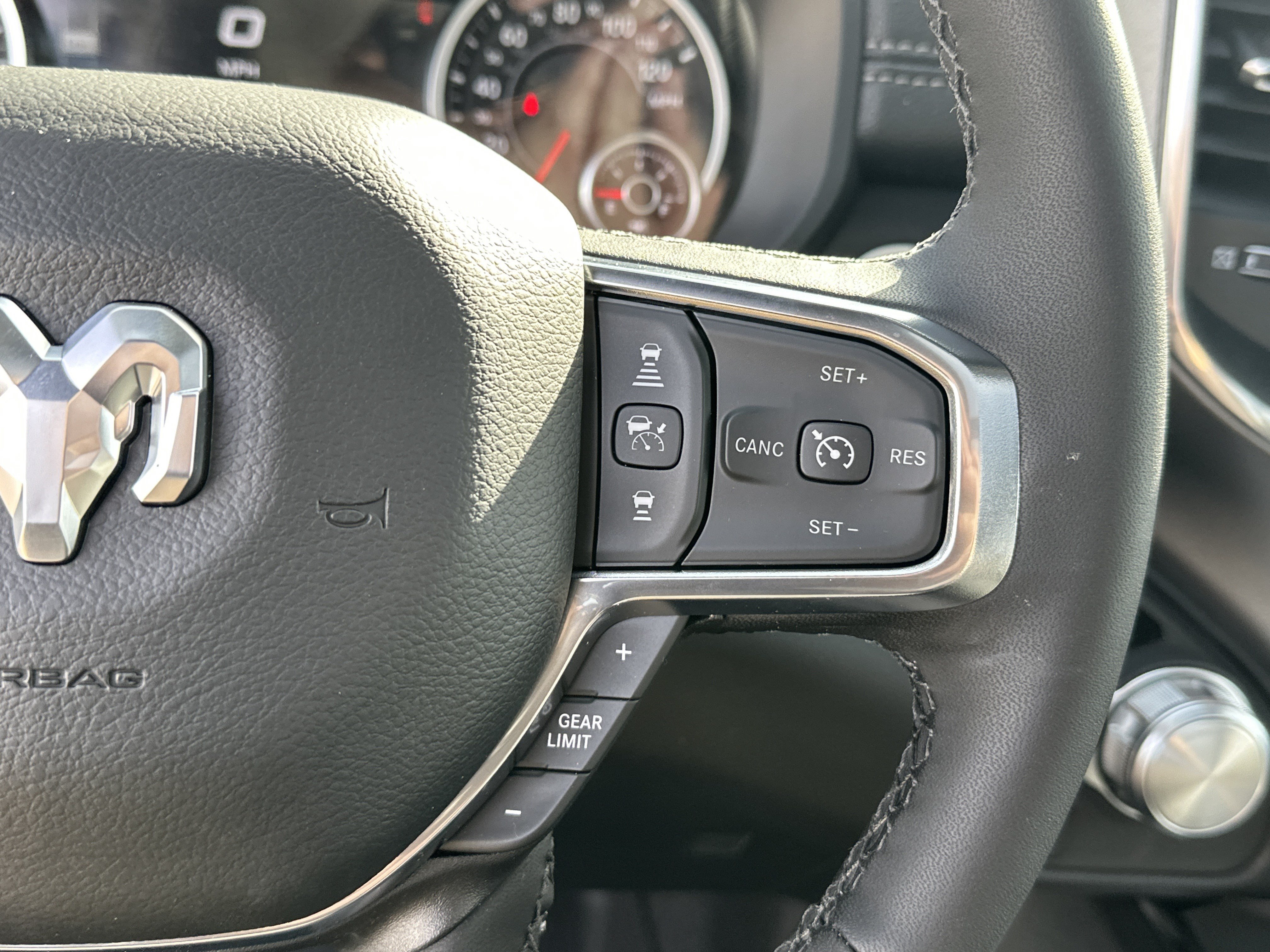 New 2026 RAM 1500 Laramie w/ Sport Appearance Package AWD/4WD image 19