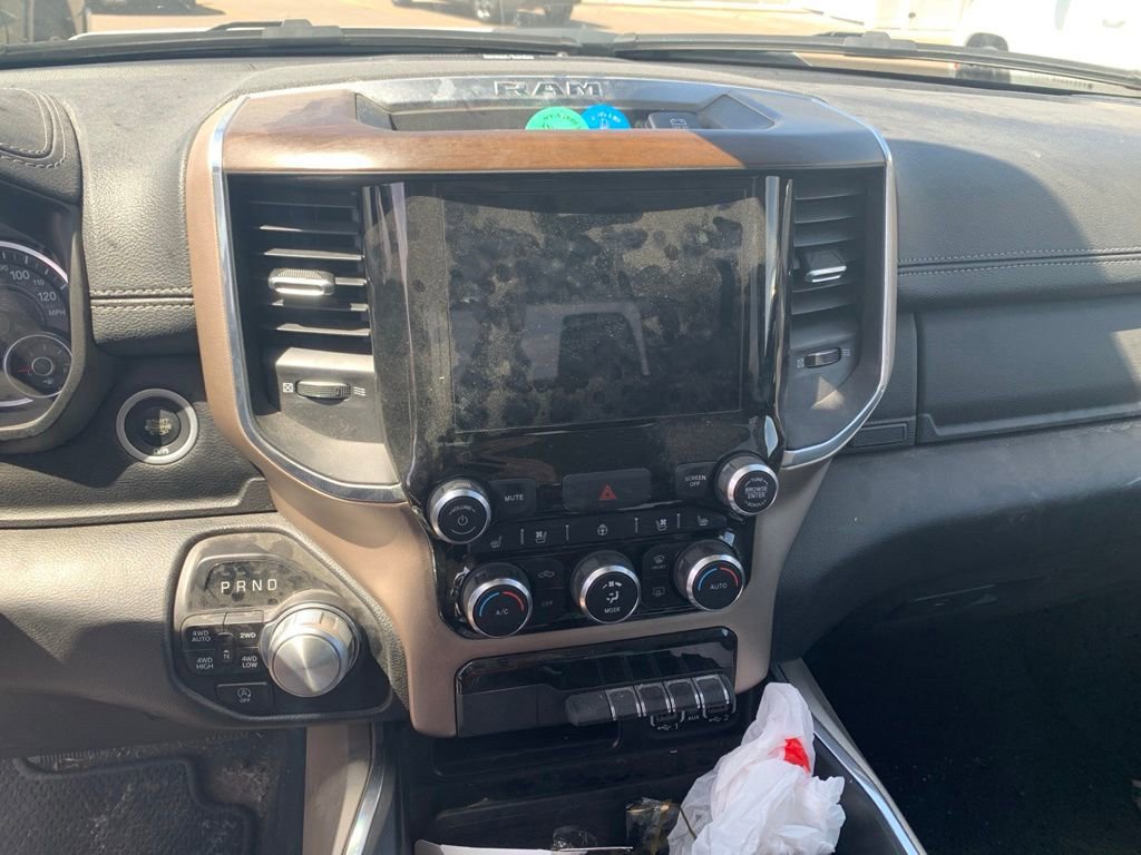 Used 2022 RAM 1500 Laramie AWD/4WD image 13