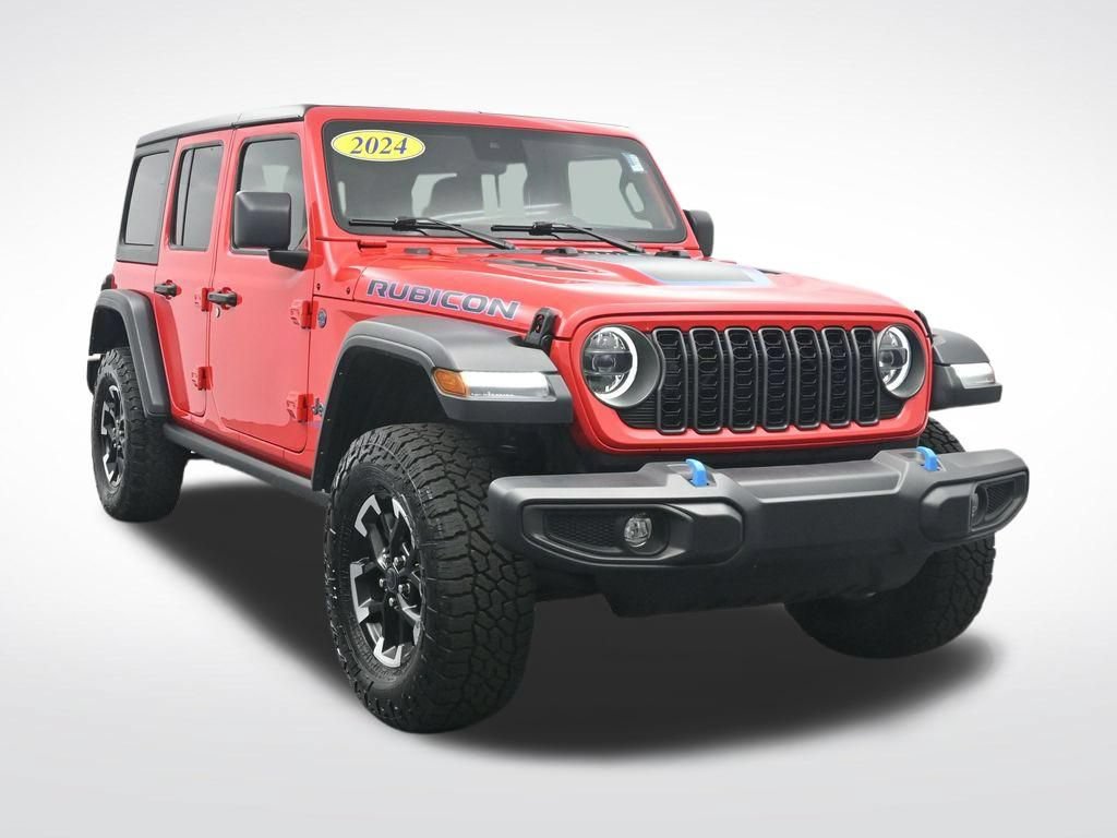 Used 2024 Jeep Wrangler Unlimited Rubicon 4xe AWD/4WD image 3