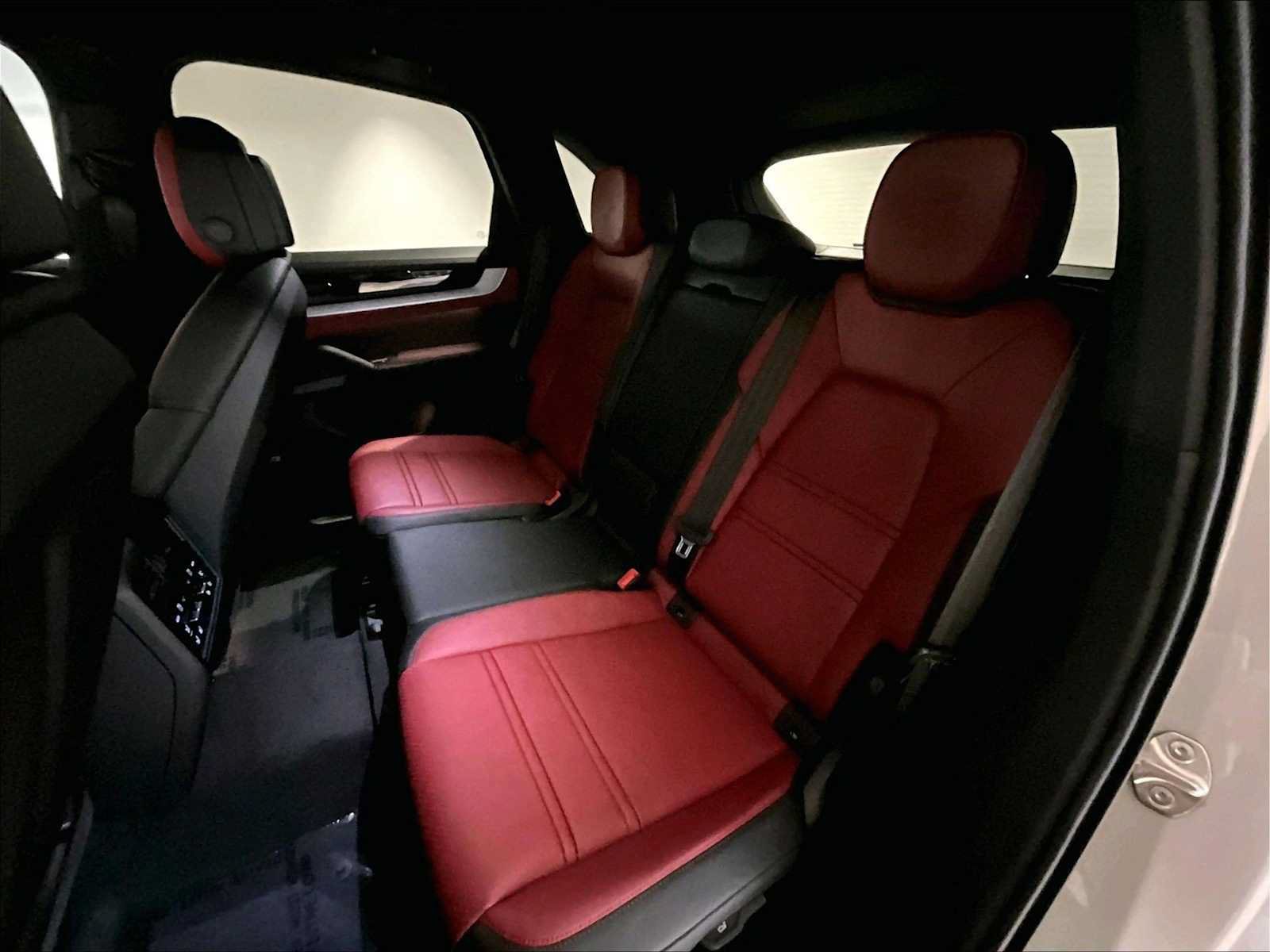 New 2026 Porsche Cayenne S AWD/4WD image 28