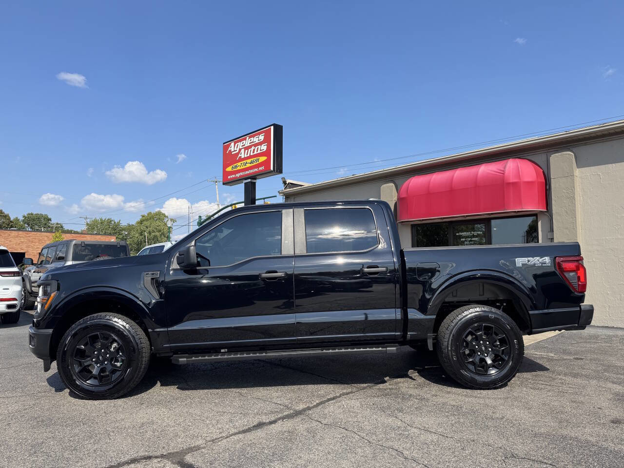 Used 2024 Ford F150 STX w/ Equipment Group 201A FX4 image 5