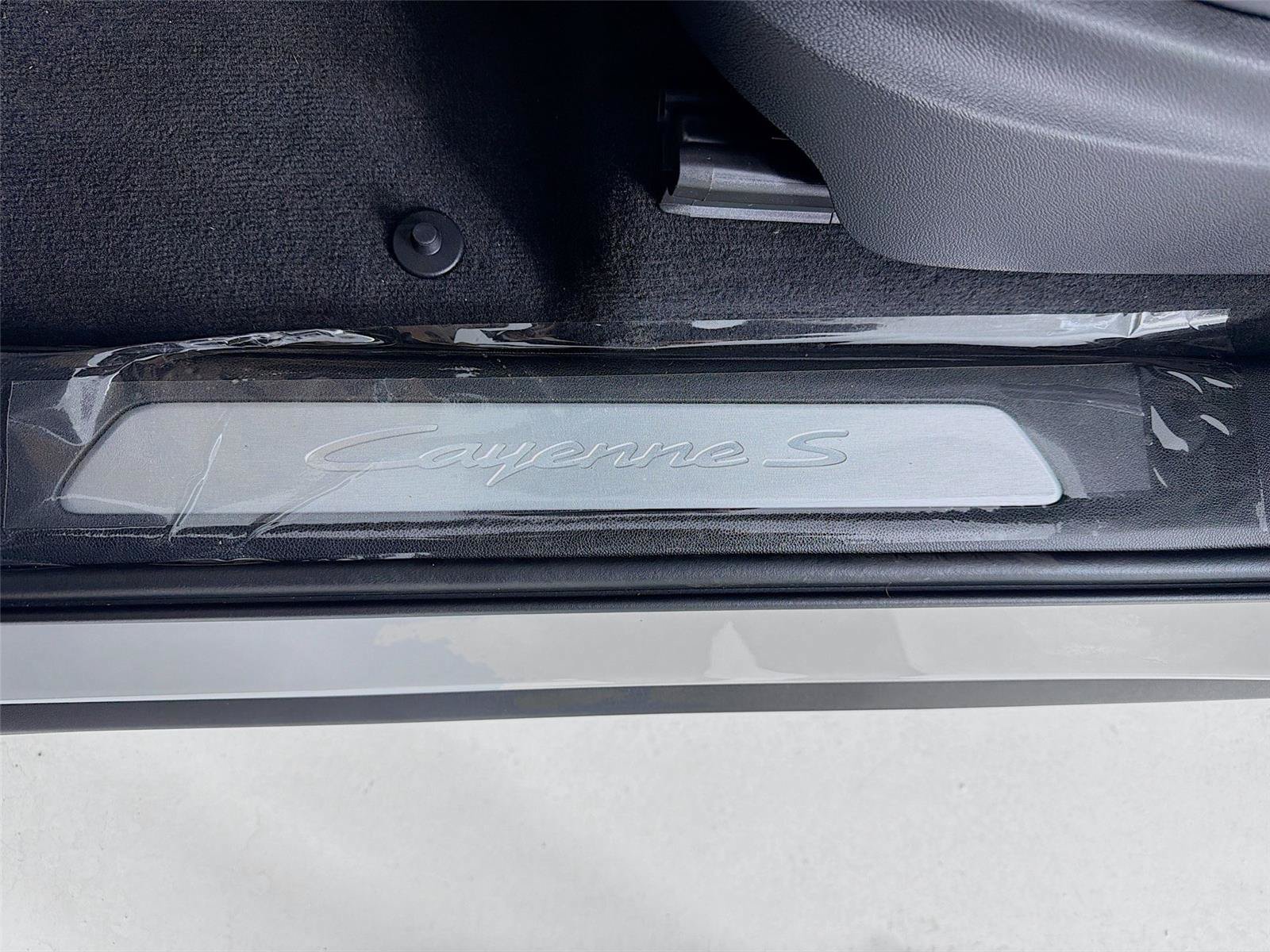 New 2026 Porsche Cayenne S AWD/4WD image 10
