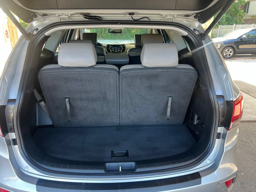 Used 2018 Hyundai Santa Fe AWD image 12