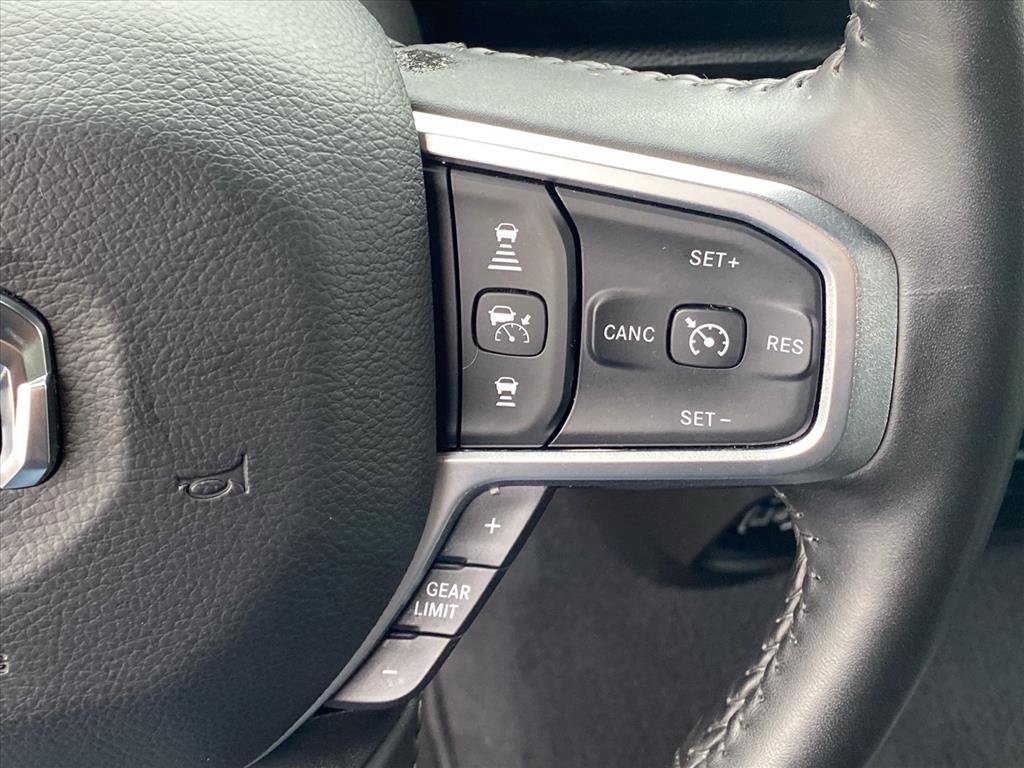 Used 2024 RAM 2500 Big Horn w/ Night Edition AWD/4WD image 19