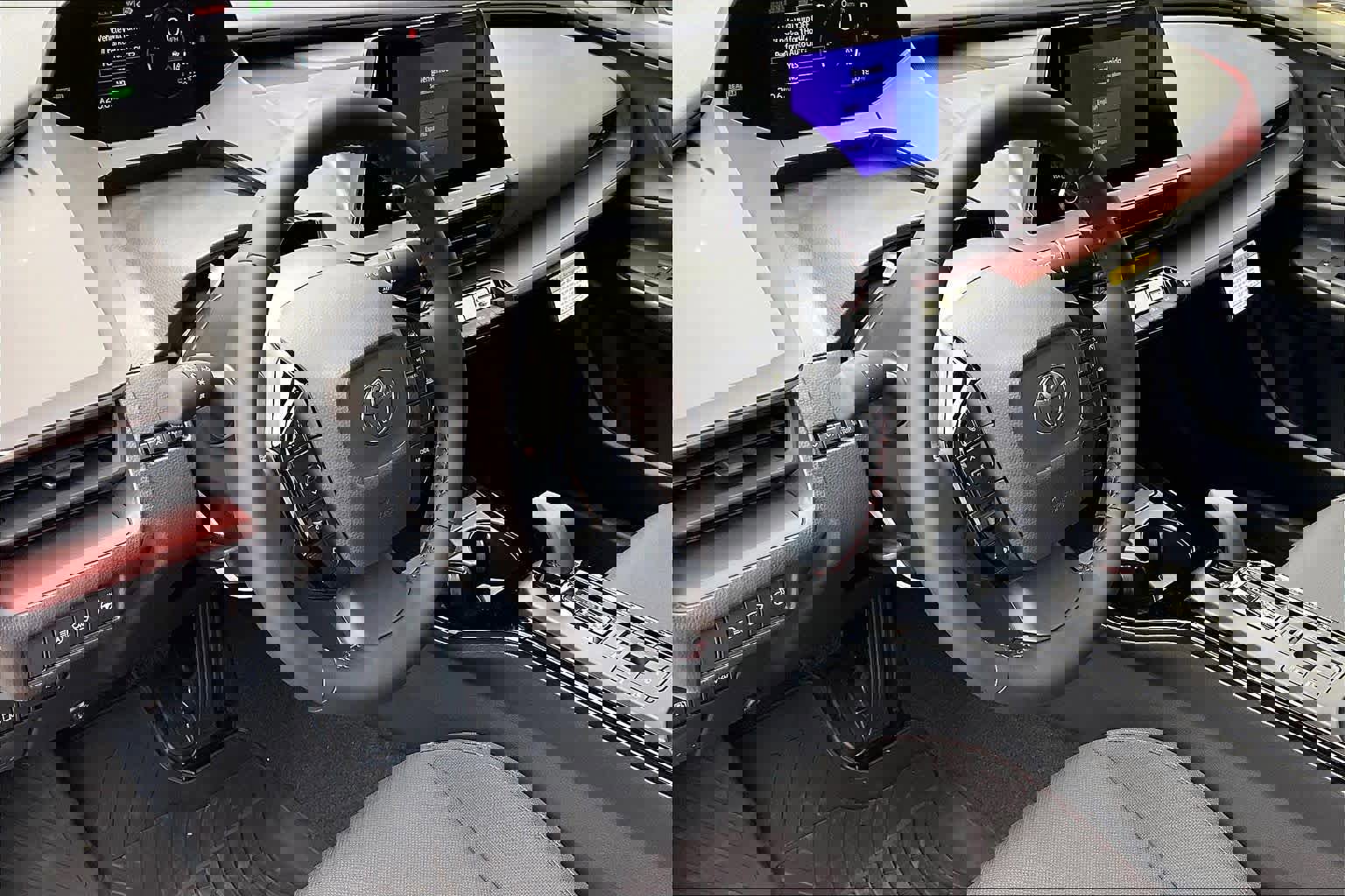 New 2026 Toyota Prius Plug-In Hybrid FWD image 8