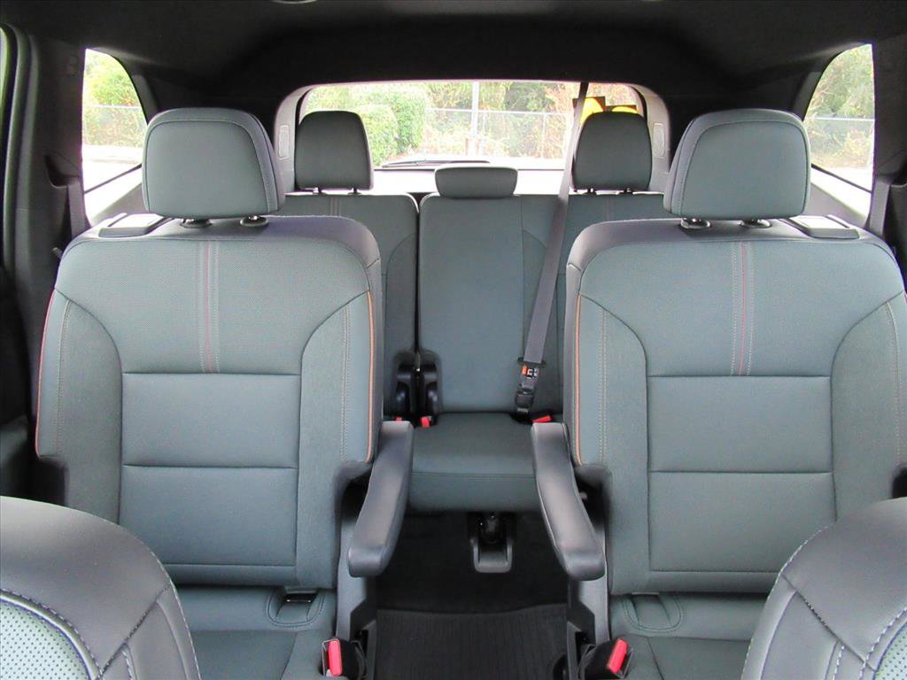 Used 2024 GMC Acadia AT4 w/ LPO, Floor Liner Package image 28