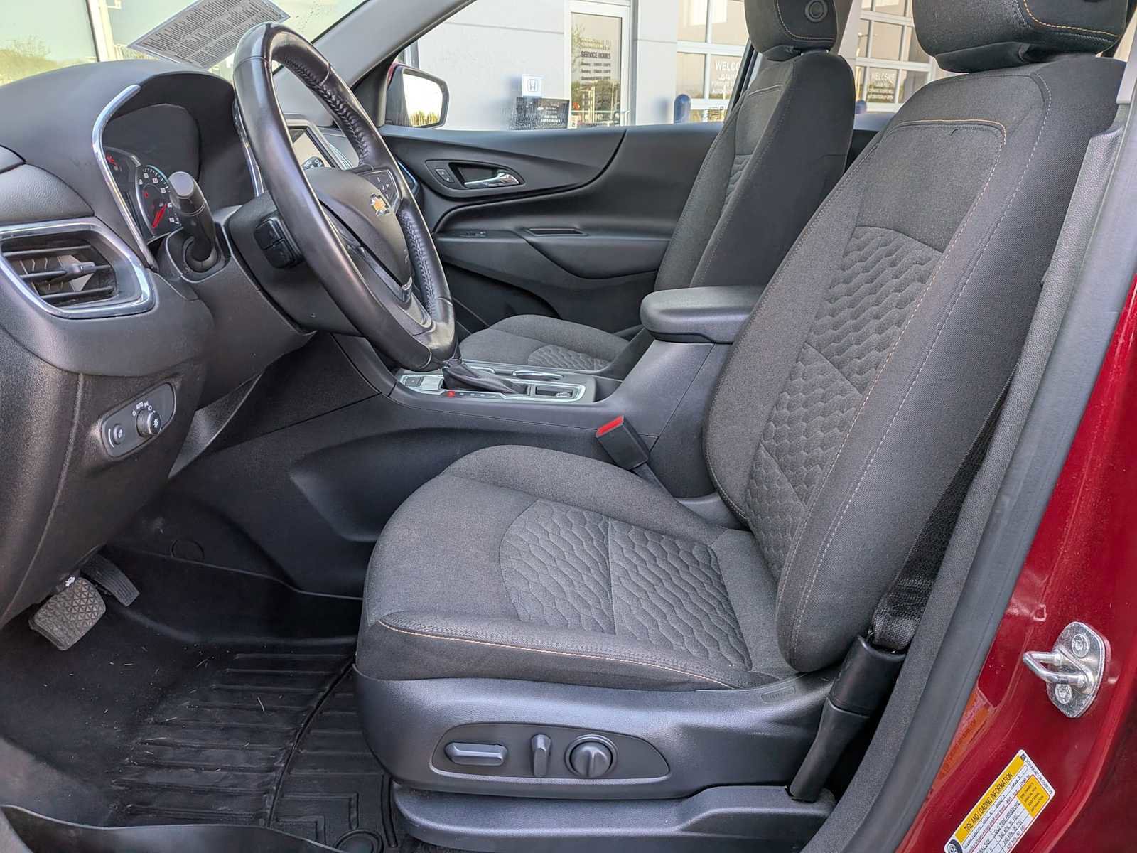 Used 2019 Chevrolet Equinox LT AWD/4WD image 30