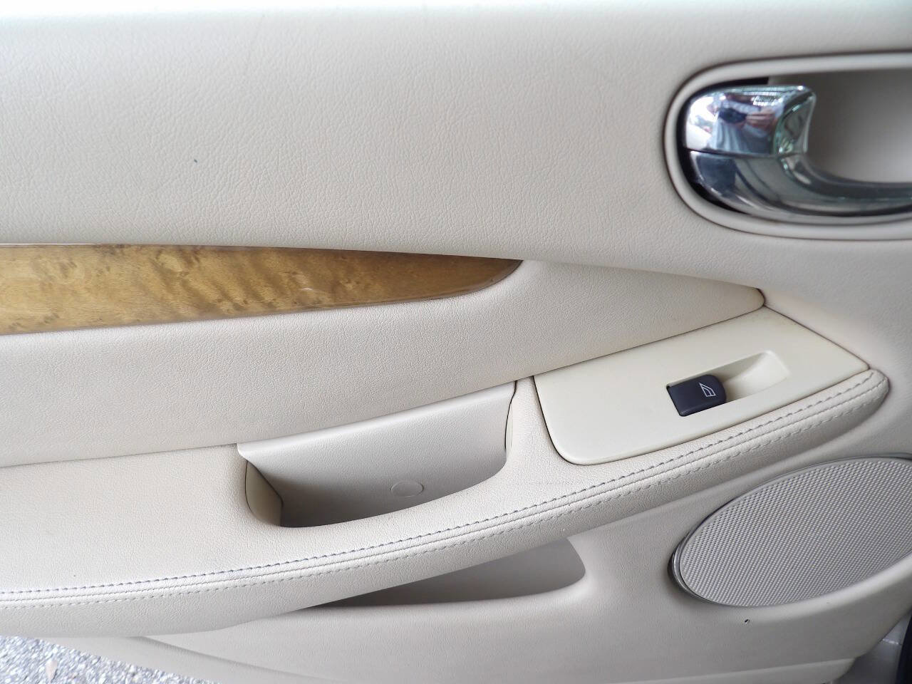 Used 2003 Jaguar X-TYPE 2.5 image 22