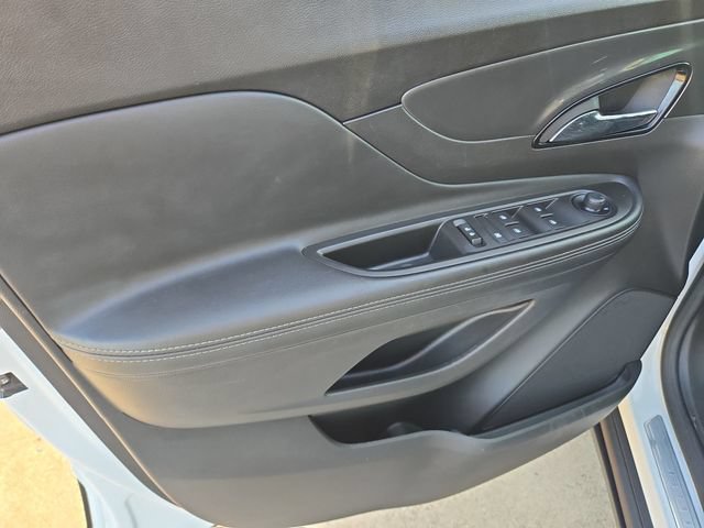 Used 2022 Buick Encore Preferred w/ Safety Package FWD image 20
