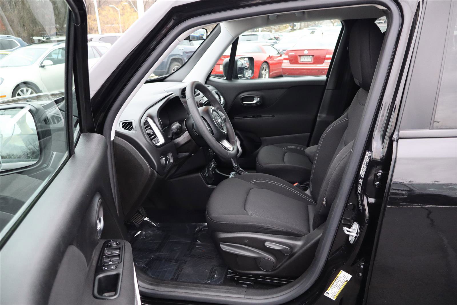 Used 2021 Jeep Renegade Sport image 15