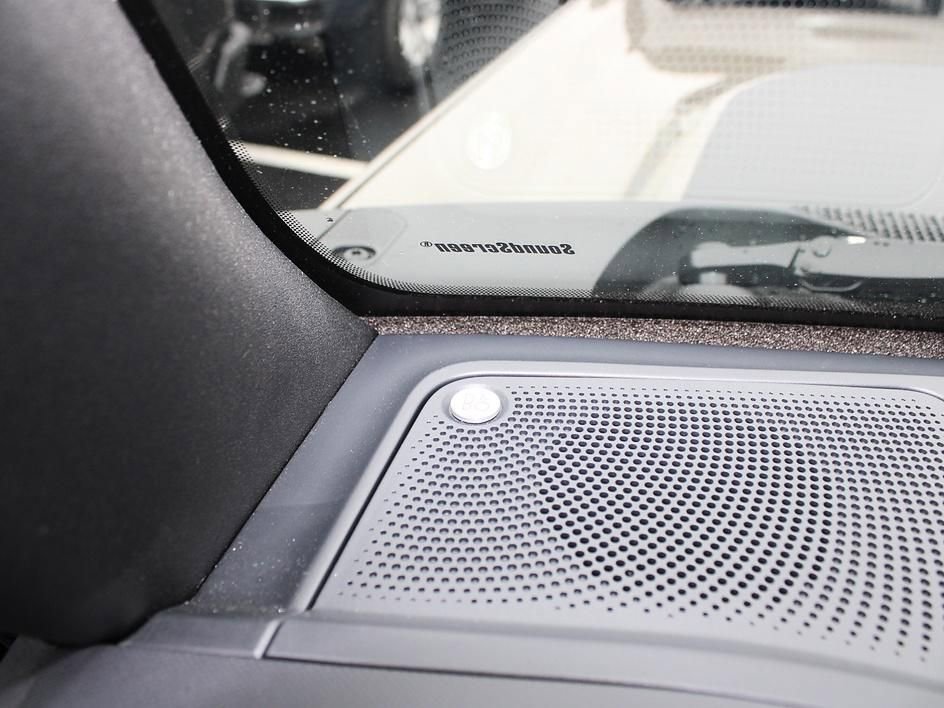 Used 2025 Ford Bronco Badlands image 47