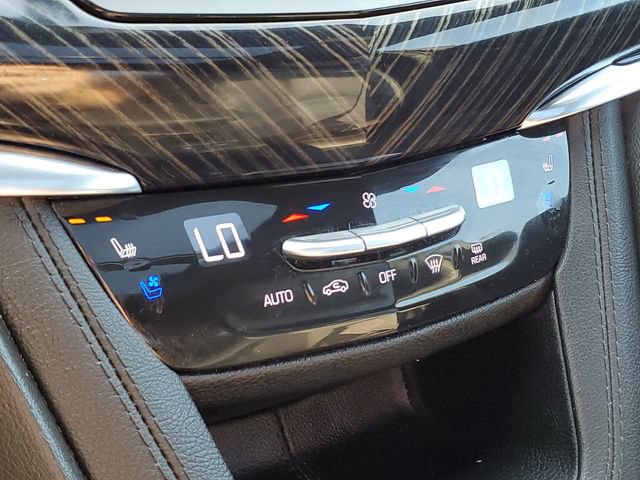 Used 2024 Cadillac XT6 Premium Luxury w/ LPO, Floor Liner Package AWD/4WD image 23