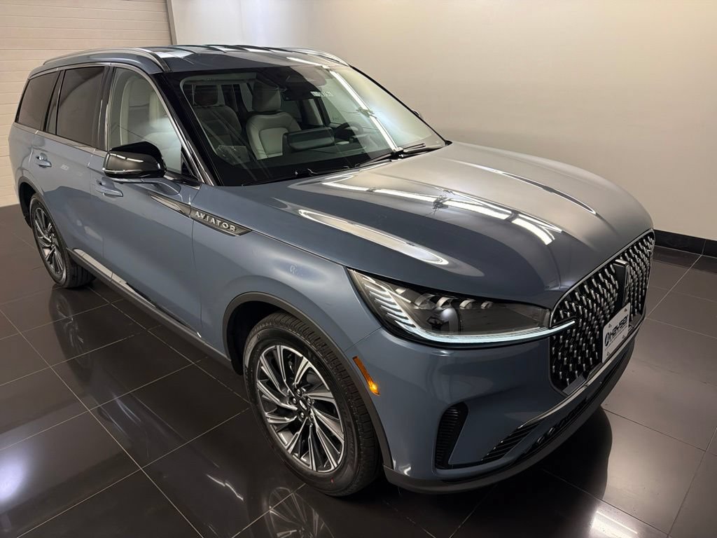 New 2026 Lincoln Aviator AWD image 1