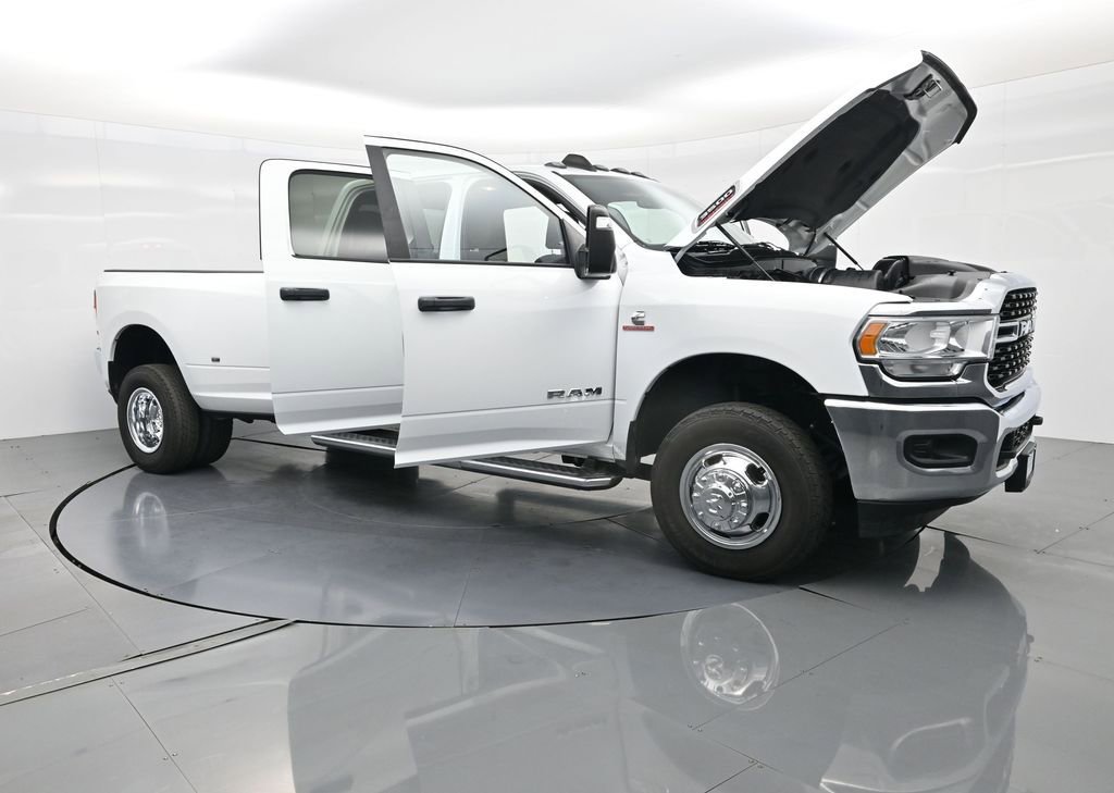 Used 2024 RAM 3500 Big Horn image 39