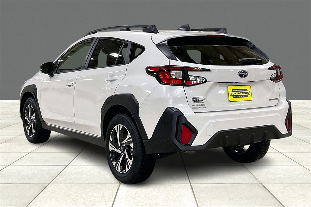Used 2024 Subaru Crosstrek 2.0i Premium image 11