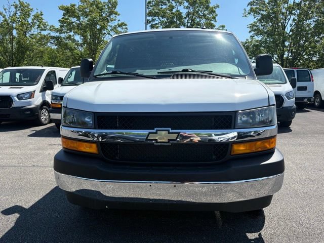 Used 2024 Chevrolet Express 2500 w/ Driver Convenience Package RWD image 15