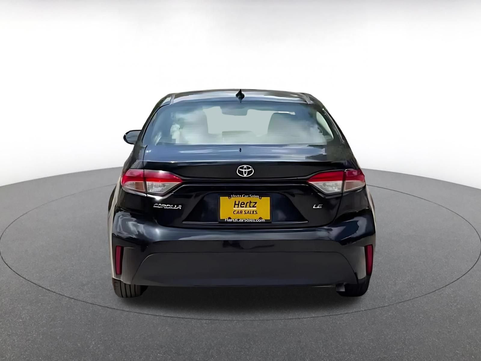 Used 2025 Toyota Corolla LE FWD image 12