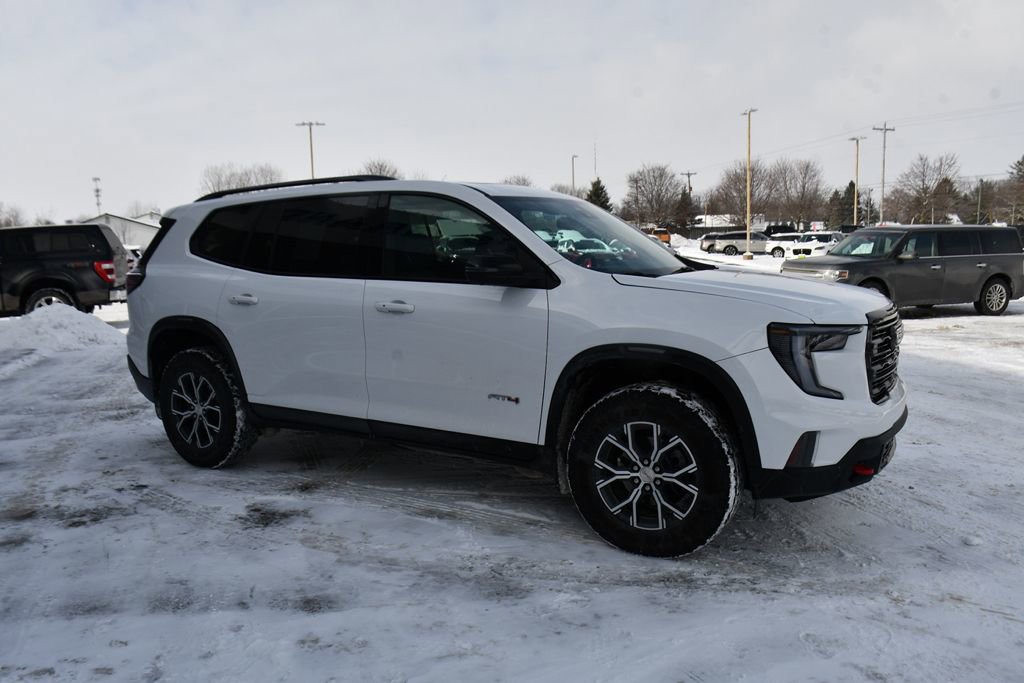 Used 2024 GMC Acadia AT4 w/ Luxury Package image 8