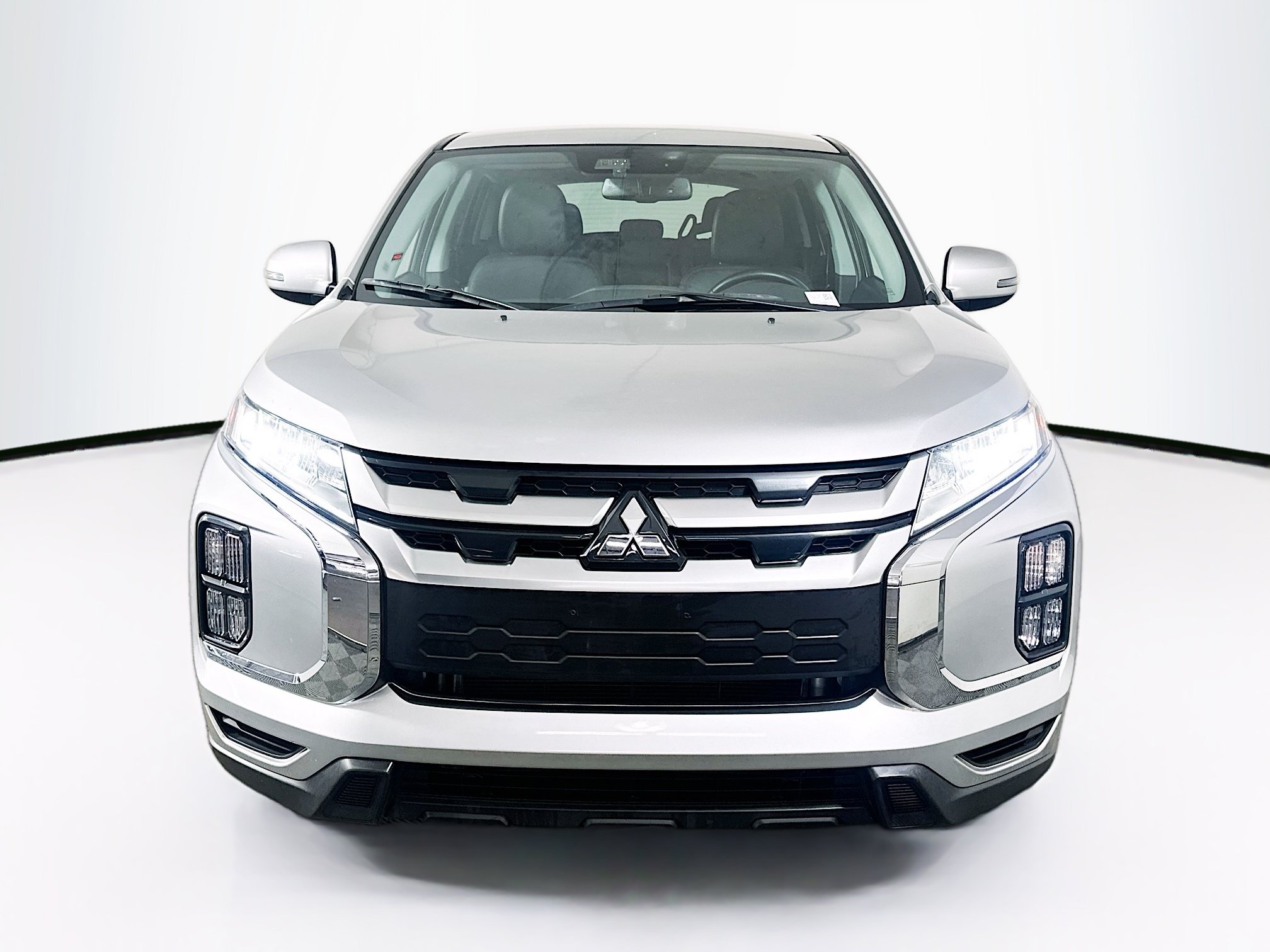 Used 2025 Mitsubishi Outlander Sport AWD image 2