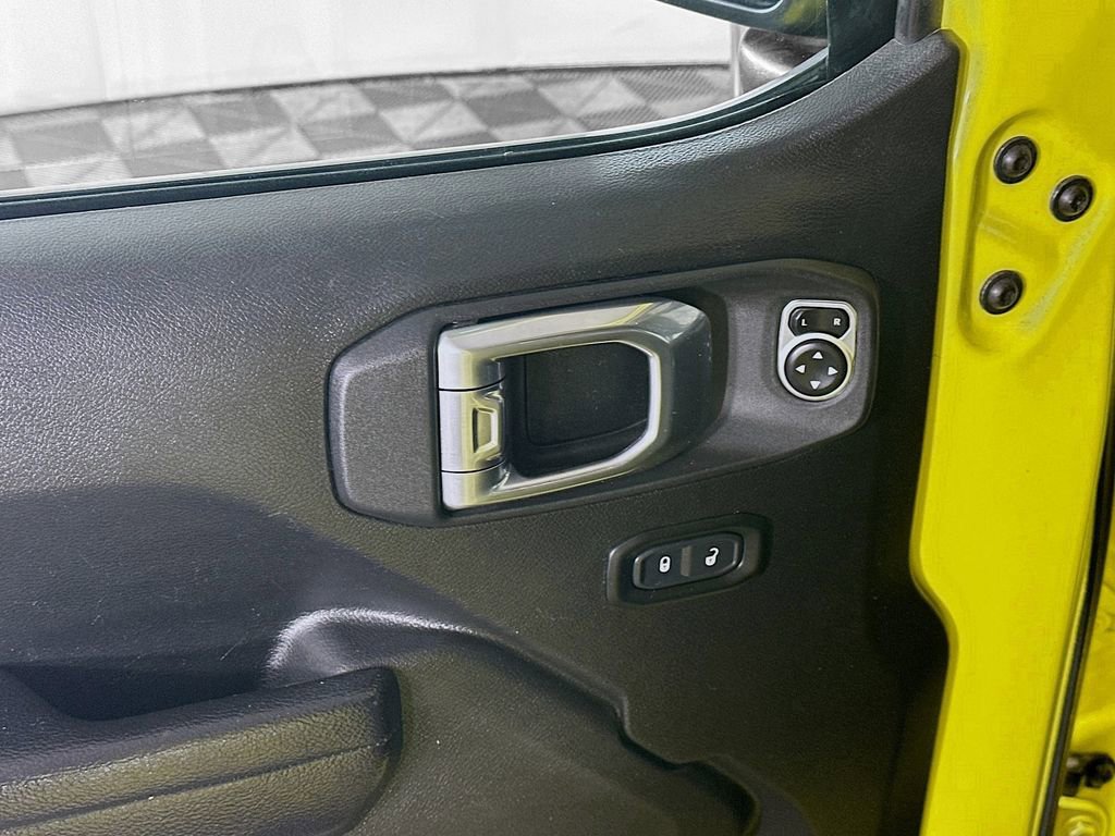 Used 2023 Jeep Gladiator Rubicon image 25