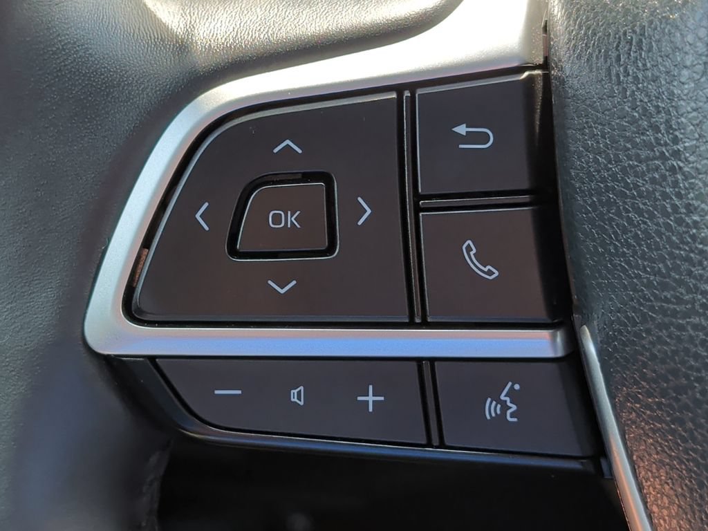 Used 2024 Toyota Grand Highlander AWD Hybrid image 12