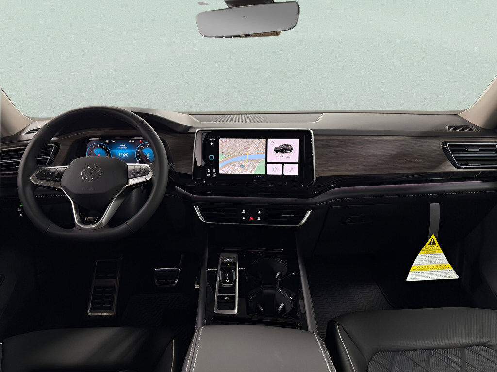 Used 2025 Volkswagen Atlas SEL Premium R-Line image 11