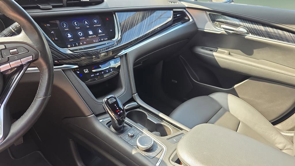 Certified 2023 Cadillac XT6 Premium Luxury w/ Technology Package image 18