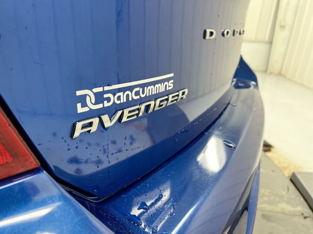 Used 2013 Dodge Avenger SE image 6