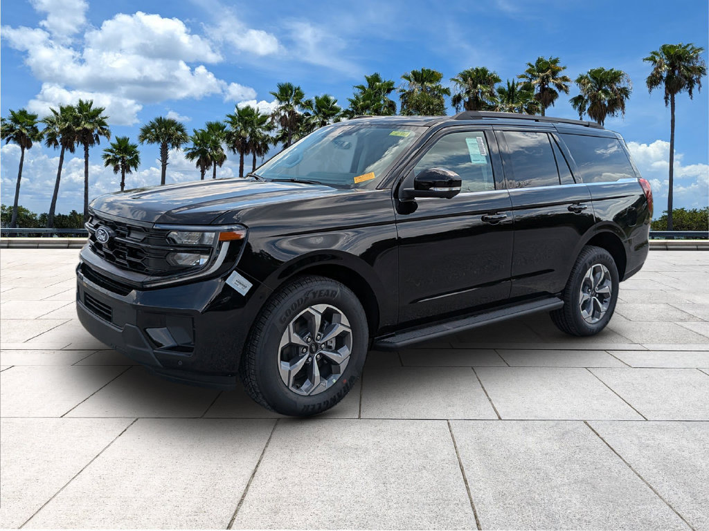 New 2027 Ford Expedition Active RWD image 3
