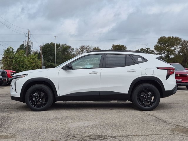 New 2026 Chevrolet Trax LT w/ Sunroof Package FWD image 5
