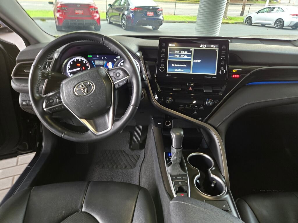 Used 2024 Toyota Camry XLE w/ Cold Weather Package image 11