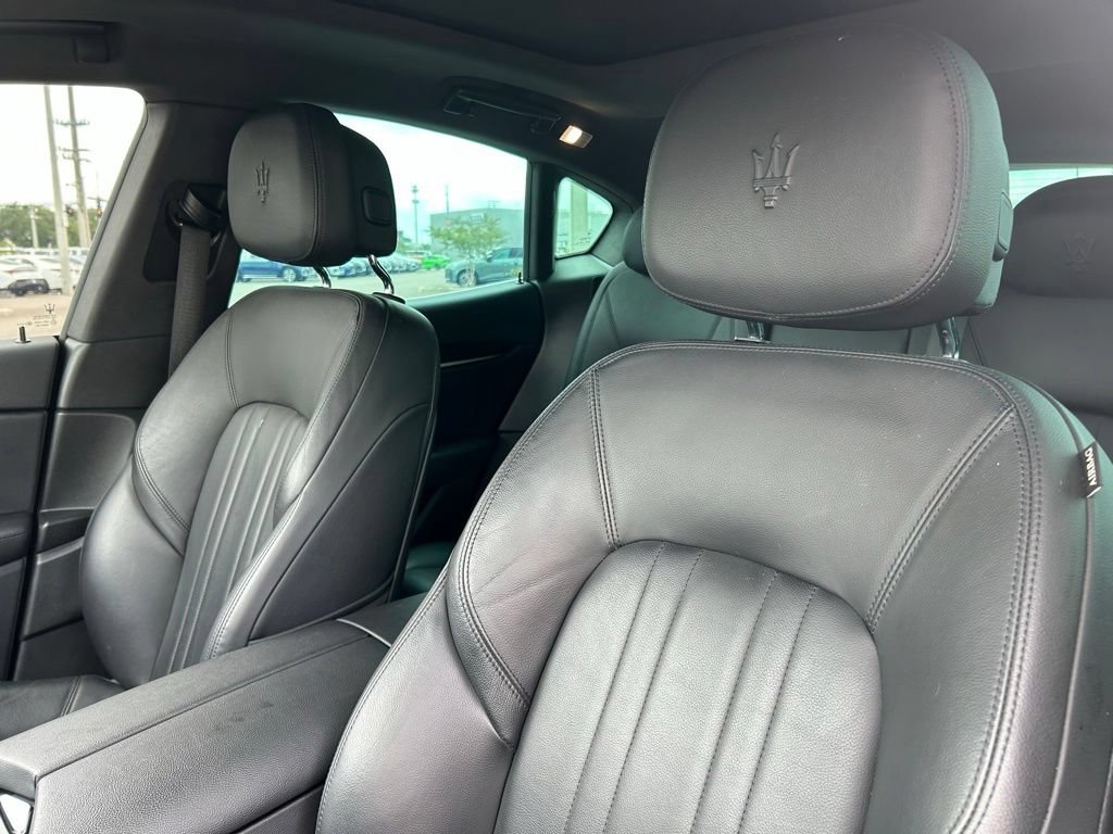 Used 2023 Maserati Levante GT AWD/4WD image 17